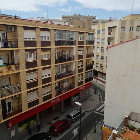 Dos Torres Galadriel- Parking Privado Gratis Apartment Zaragoza Exterior photo