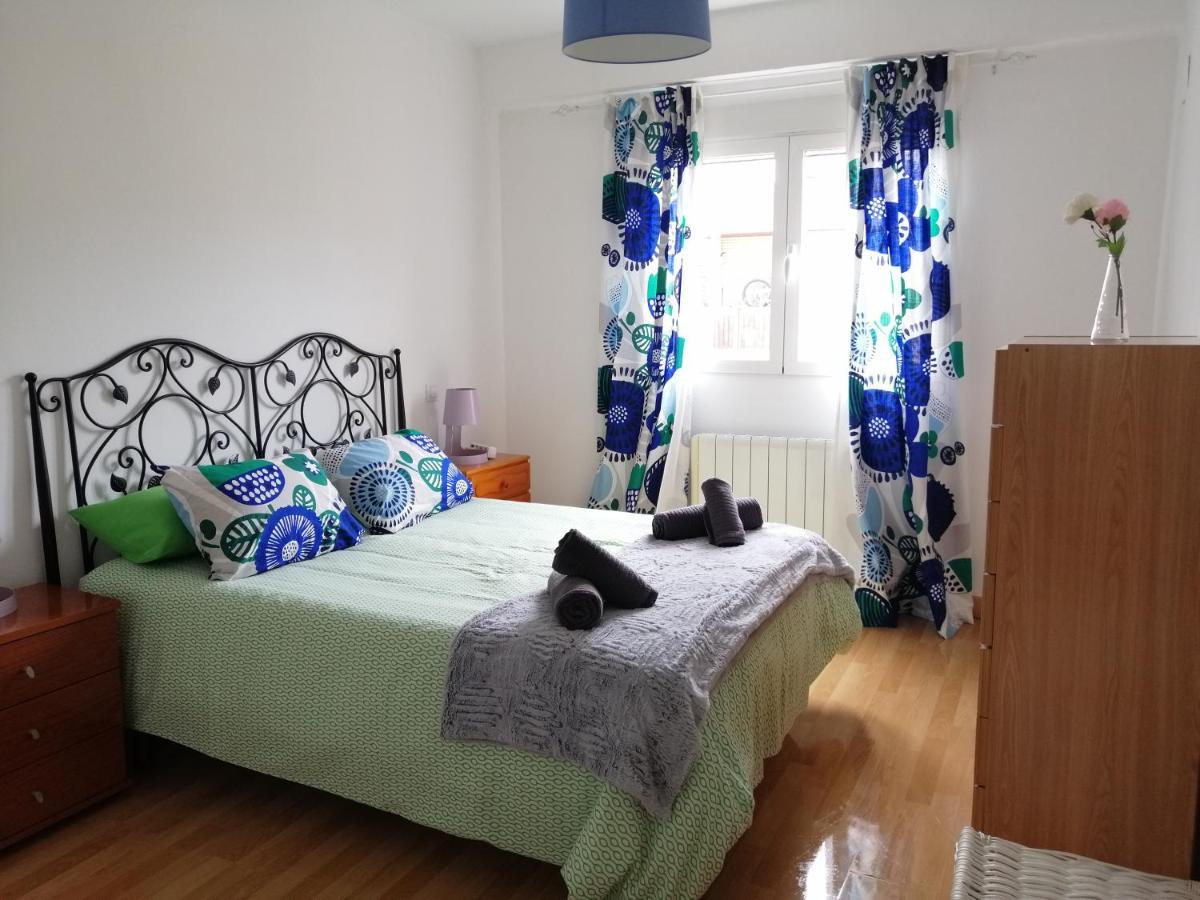 Dos Torres Galadriel- Parking Privado Gratis Apartment Zaragoza Exterior photo